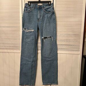 Abercrombie Women’s Curve Love High Rise 90s Relaxed Jean Medium Size 4 X-Long